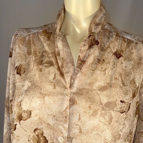 Vintage Tan Cream Sheer Nylon Blend Floral Leaf Button Down Blouse Size 12 - Picture 2 of 10